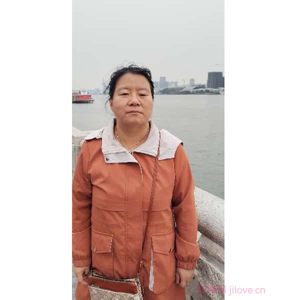 广东40岁单身美女真诚找对象-泰和征婚相亲网
