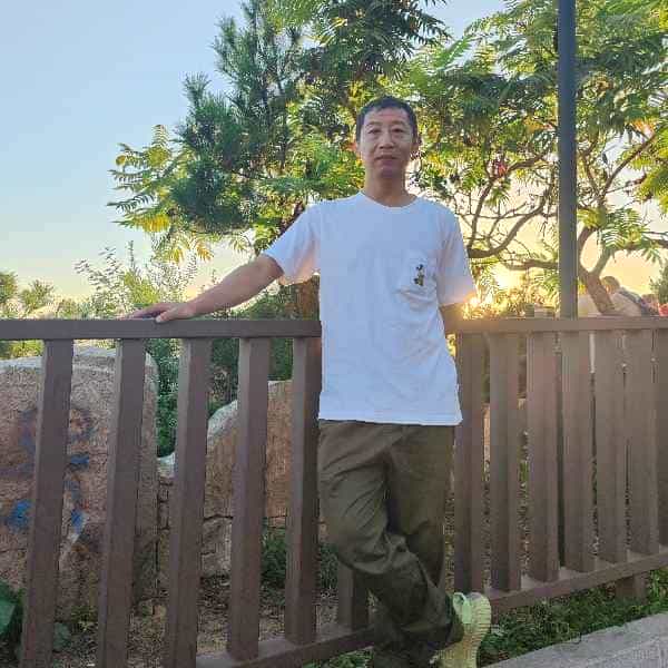 47岁岁辽宁单身帅哥 - 泰和吉缘网